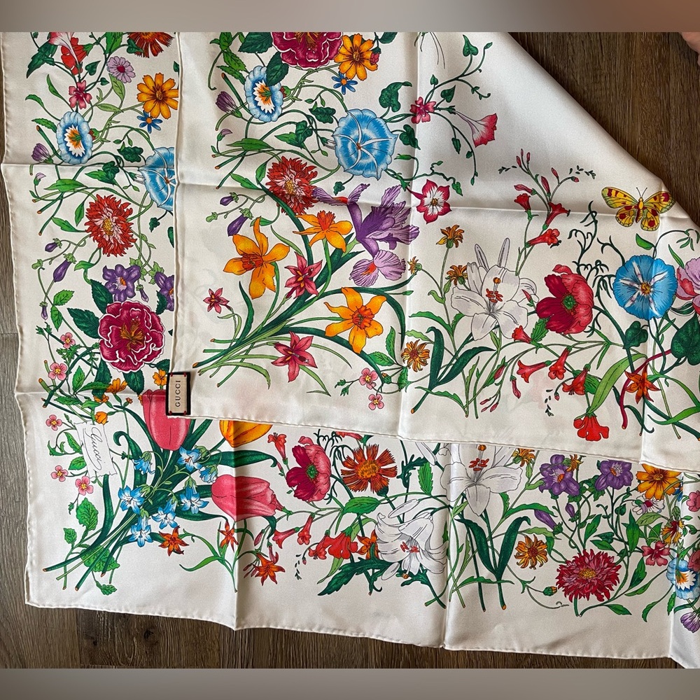 Gucci Multicolor Floral Silk Scarf